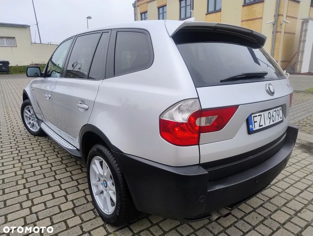 BMW X3 2.5i - 5