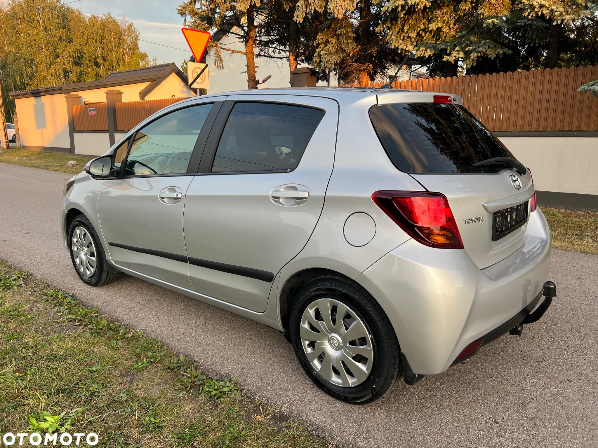 Toyota Yaris 1.0 VVT-i Life - 33