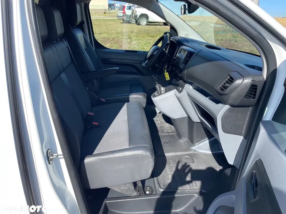 Peugeot Expert - 8