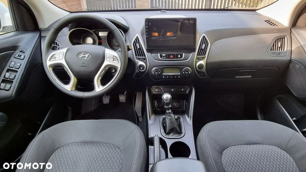 Hyundai ix35 - 12