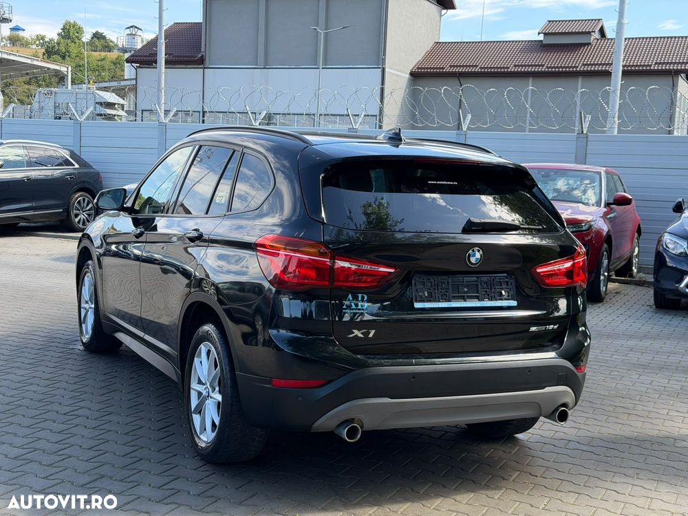 BMW X1 sDrive18d - 4