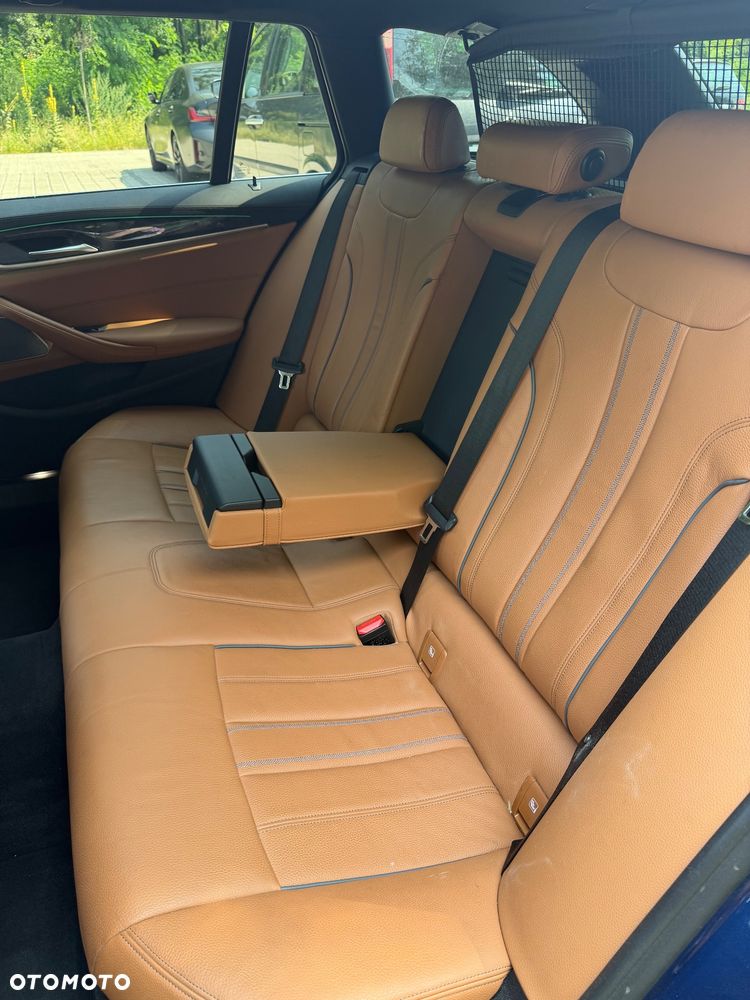 BMW Seria 5 530e Luxury Line - 12