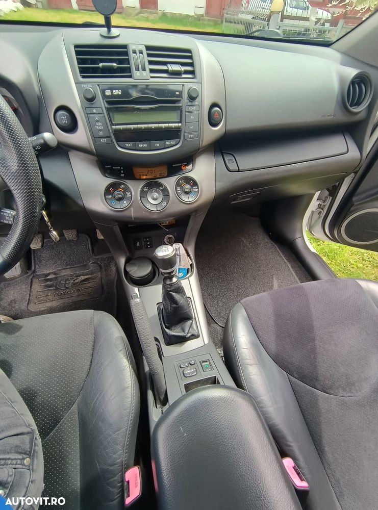Toyota RAV4 2.2 D-CAT 4x4 Travel - 12