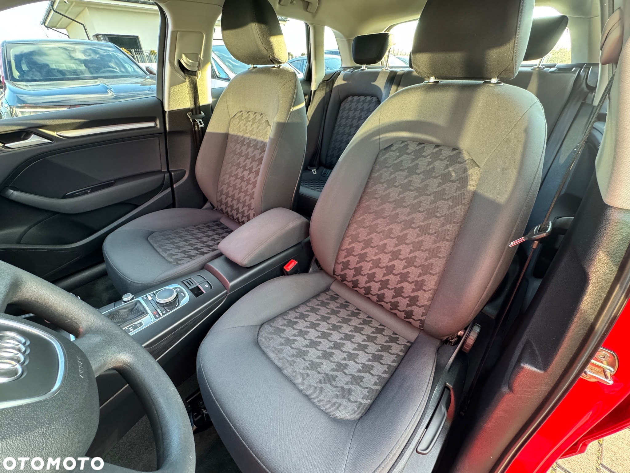 Audi A3 1.2 TFSI Sportback S tronic Attraction - 11