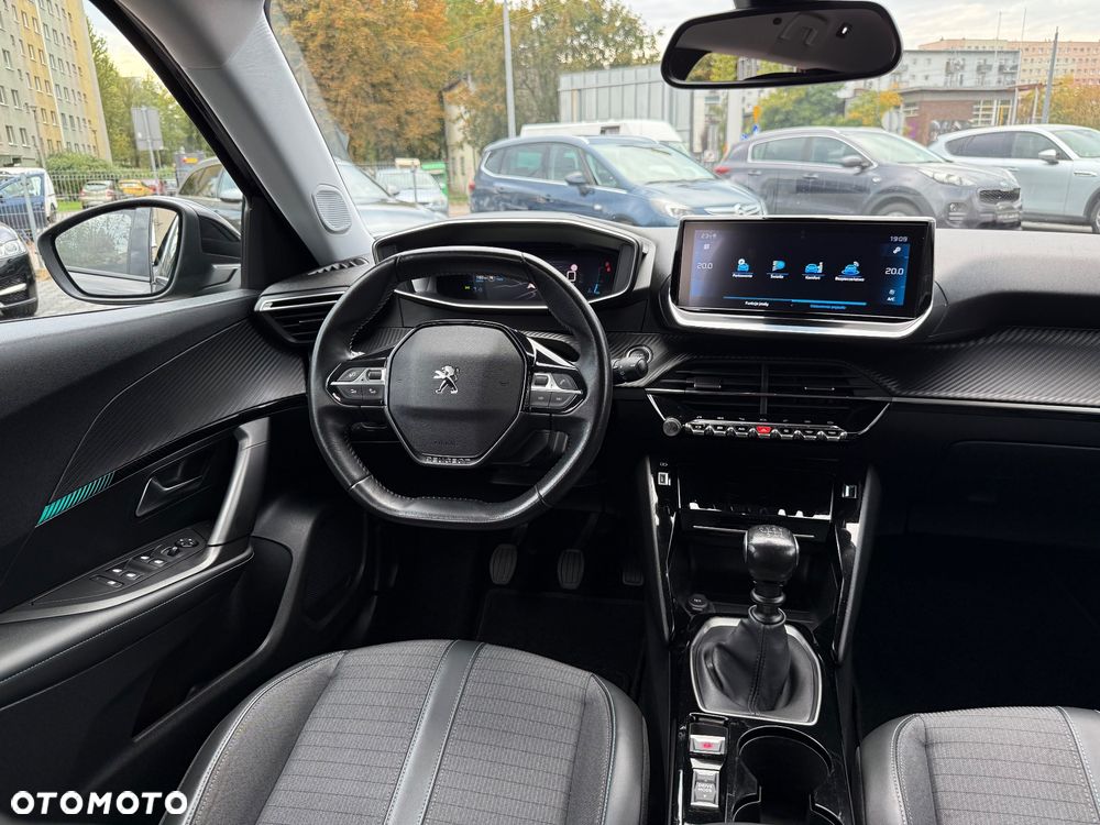 Peugeot 2008 PureTech 130 Allure - 29