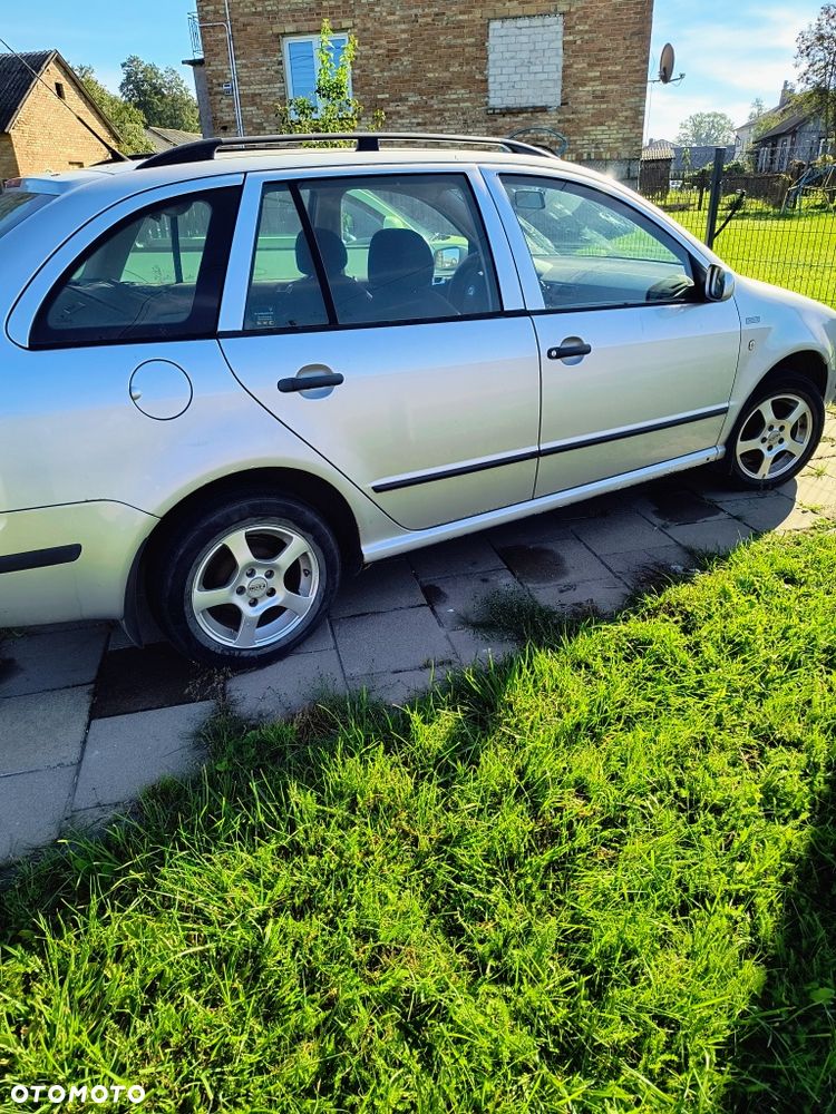 Skoda Fabia - 2