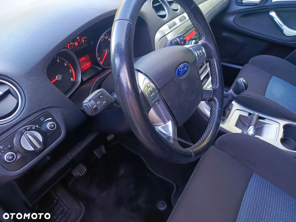 Ford S-Max 2.0 Titanium - 19