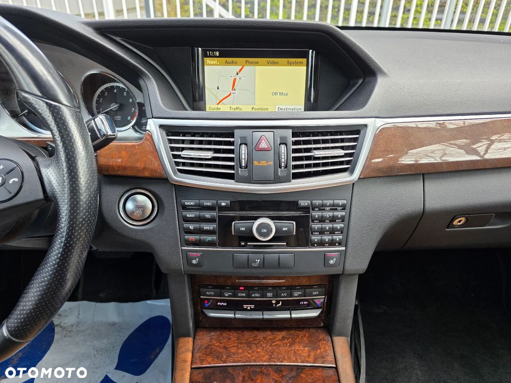 Mercedes-Benz Klasa E 350 4Matic Avantgarde Sport Edition AMG - 12