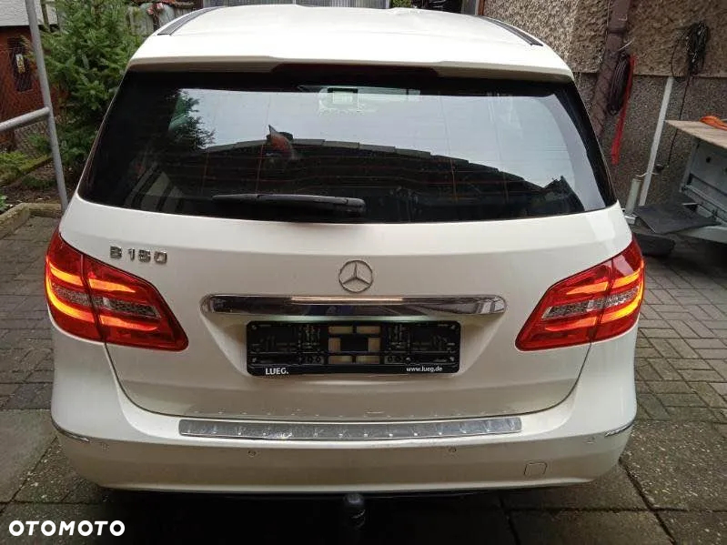 Mercedes-Benz Klasa B 180 (BlueEFFICIENCY) - 11