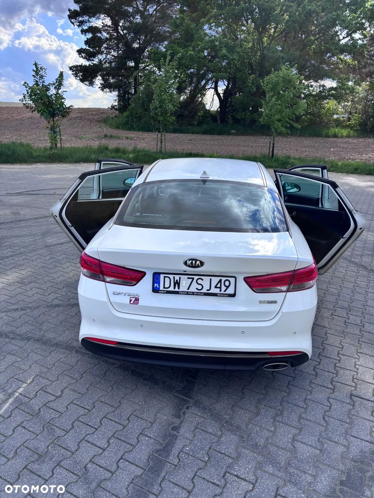 Kia Optima 1.7 CRDI L DCT - 9