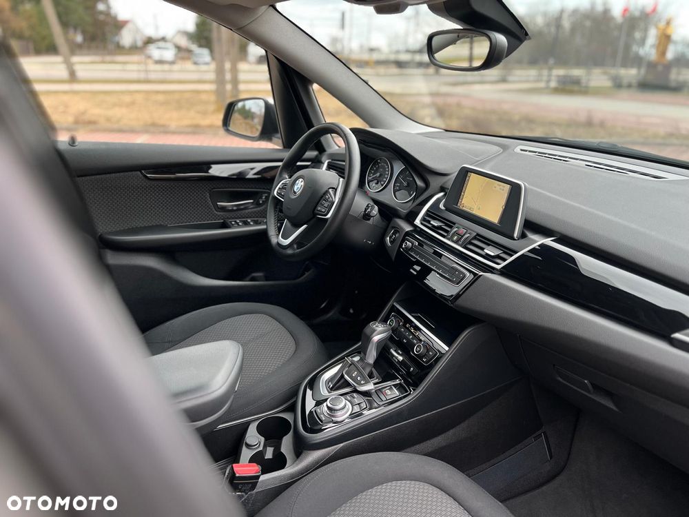BMW Seria 2 218d Sport-Aut Sport Line - 9