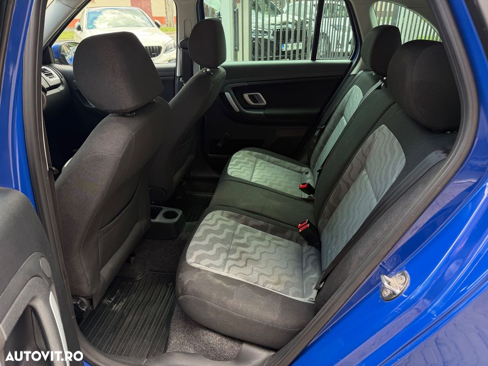 Skoda Fabia 1.2 HTP Ambiente - 16
