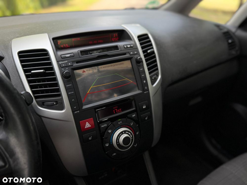 Kia Venga 1.6 CRDi 128 Fifa World Cup Edition - 8