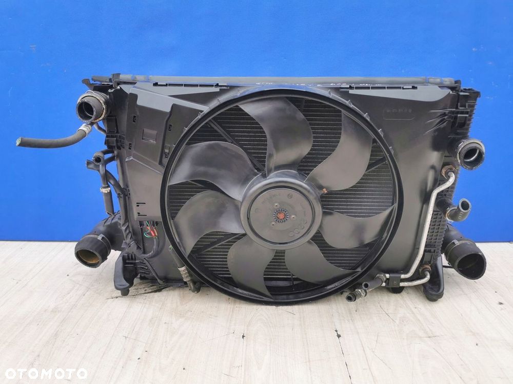 Mercedes C-Klasa W204 07/14 chłodnice wentylator komplet 2.2 CDI Automat - 2