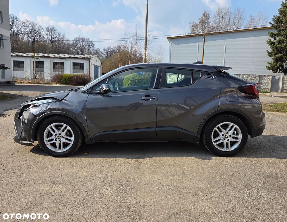 Toyota C-HR - 6