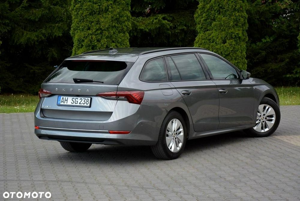 Skoda Octavia 2.0 TDI Selection DSG - 13