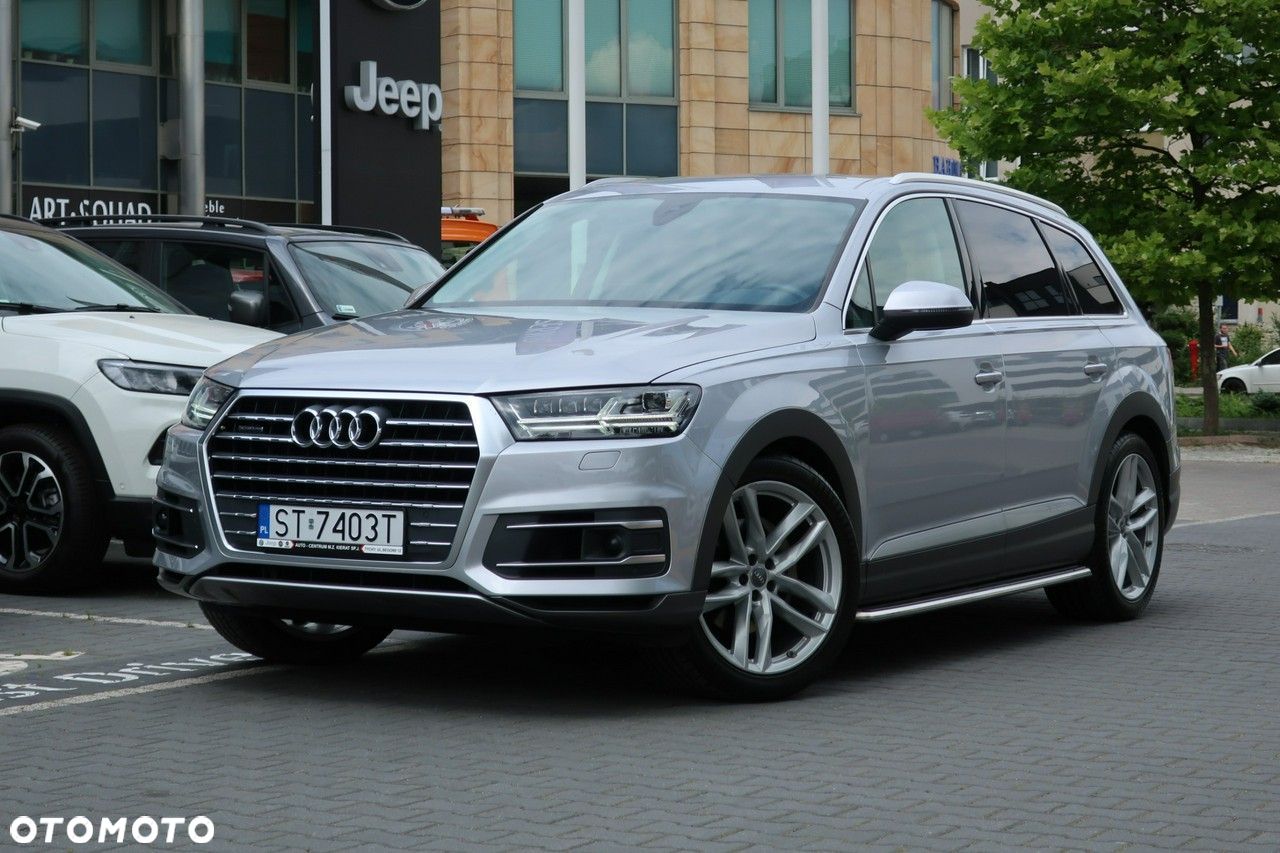 Audi Q7 - 1