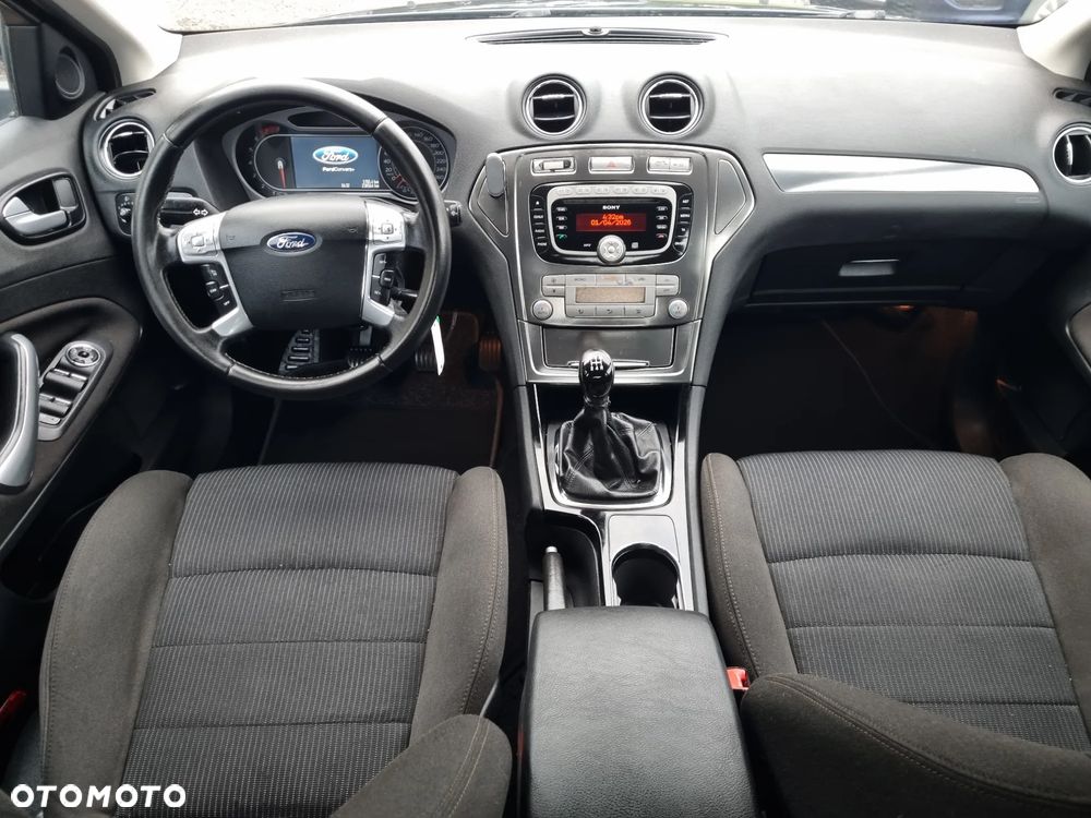 Ford Mondeo 2.0 Titanium - 10