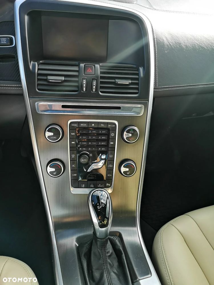 Volvo XC 60 D4 Drive-E Summum - 16