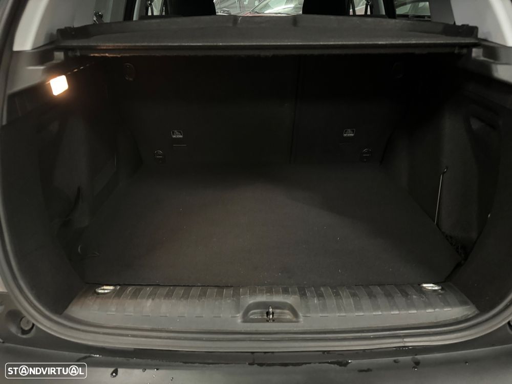 Peugeot 2008 1.5 BlueHDi Signature - 22