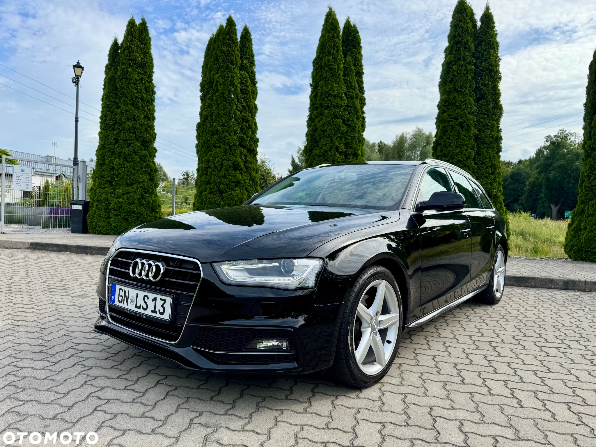 Audi A4 Avant 2.0 TDI DPF clean diesel S line Sportpaket - 25