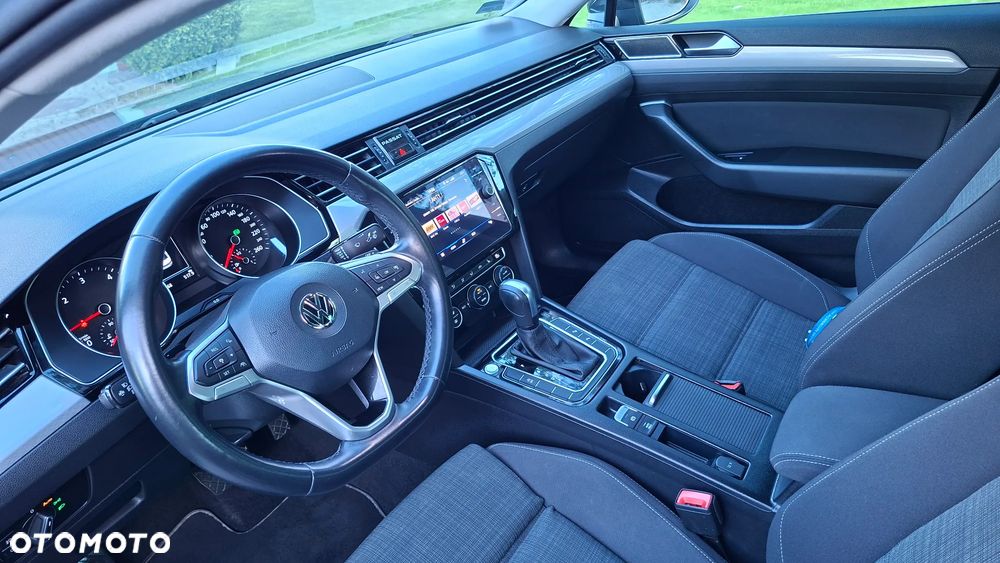 Volkswagen Passat 2.0 TDI EVO Business DSG - 10