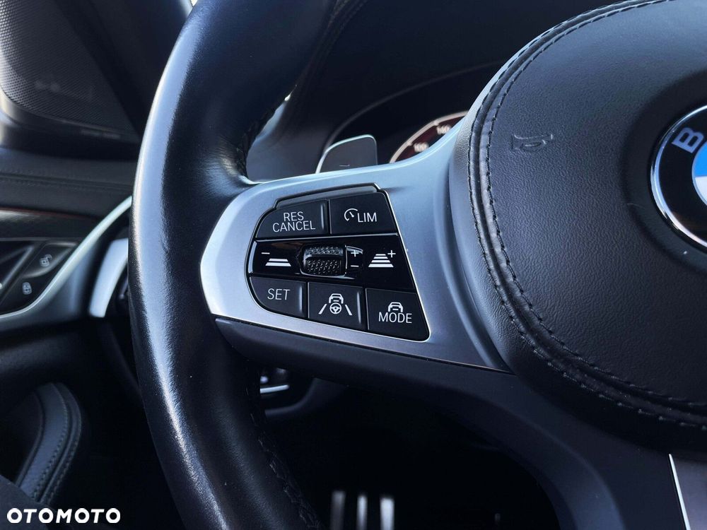 BMW Seria 5 - 35