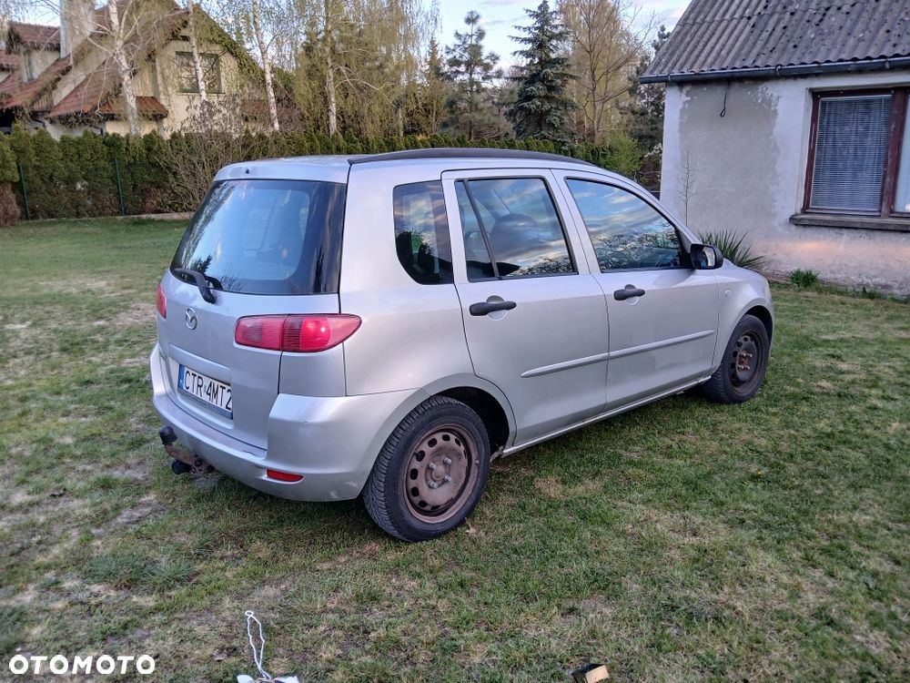 Mazda 2 - 3