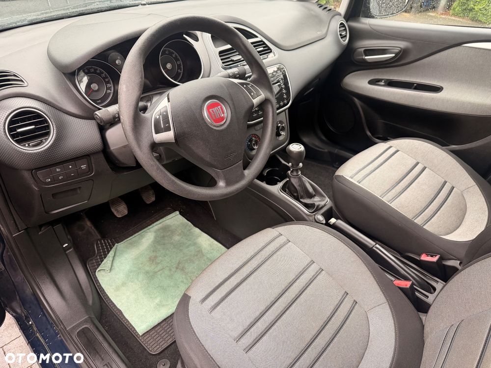 Fiat Punto 1.4 Young - 21