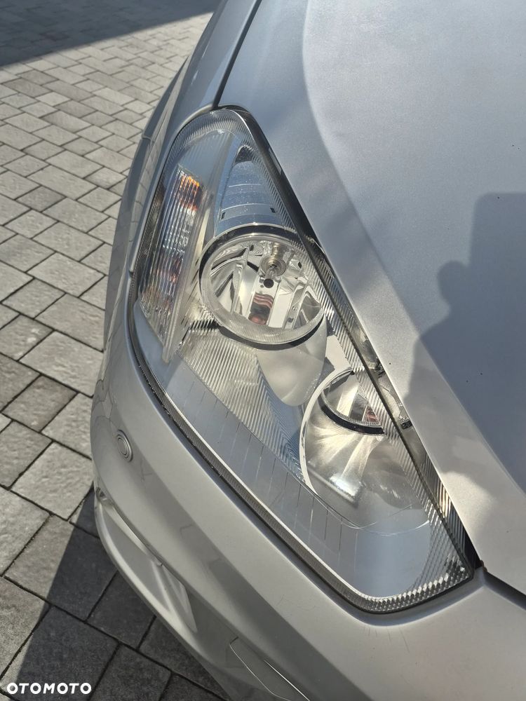Ford C-MAX 1.6 Titanium - 26