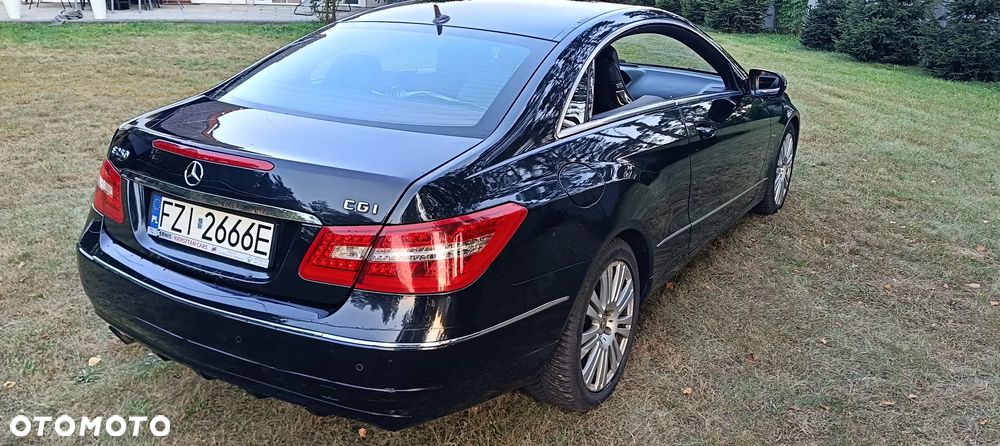 Mercedes-Benz Klasa E 250 CGI BlueEFFICIENCY Automatik Elegance - 25