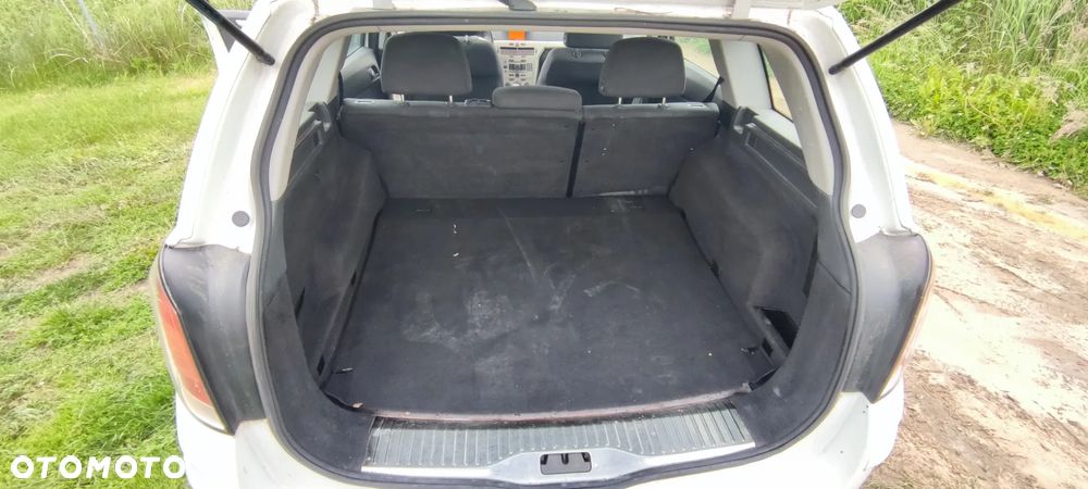 Opel Astra 1.9 CDTI DPF - 14