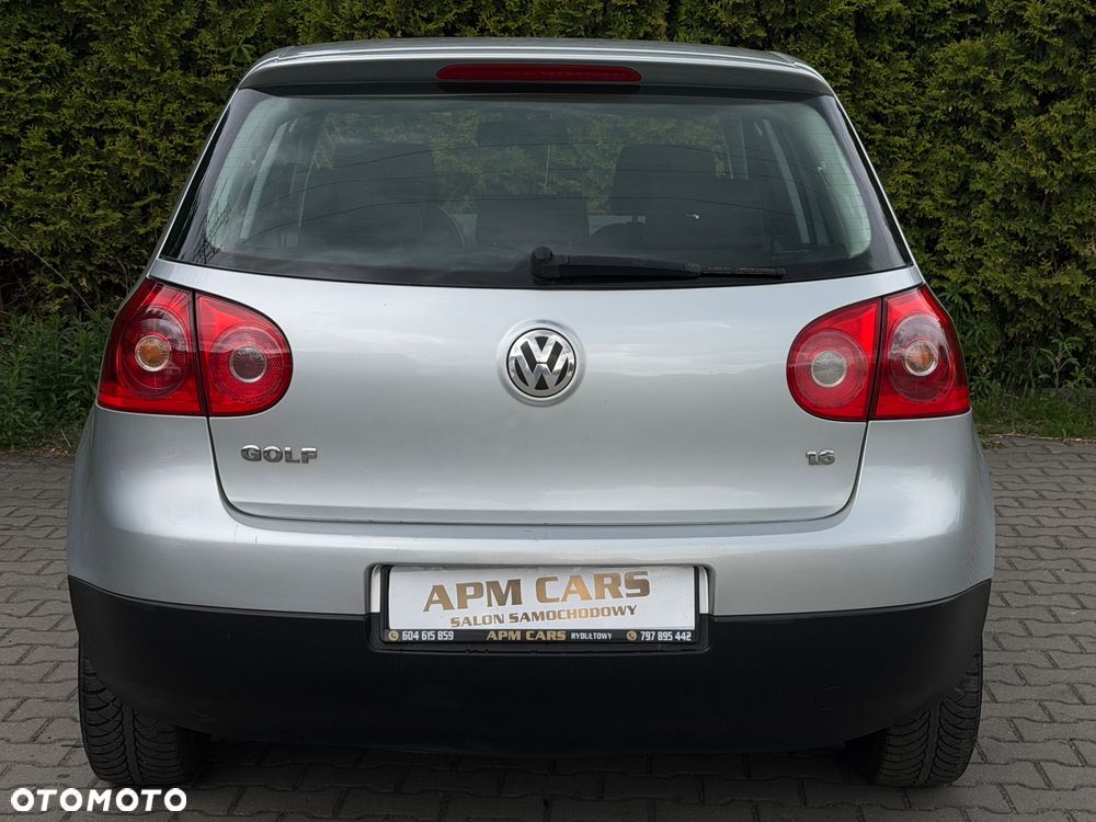 Volkswagen Golf 1.6 United - 12