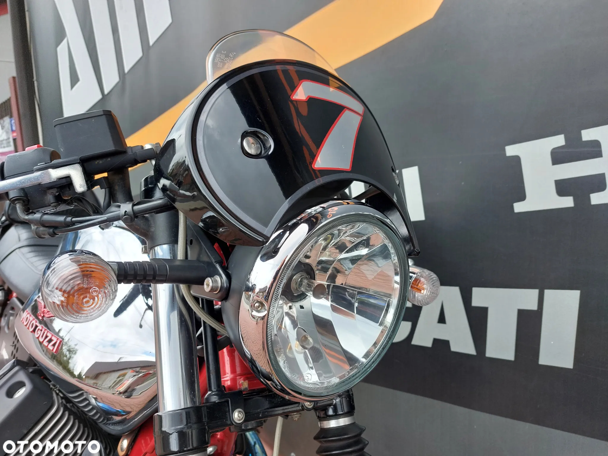 Moto Guzzi V7 - 5