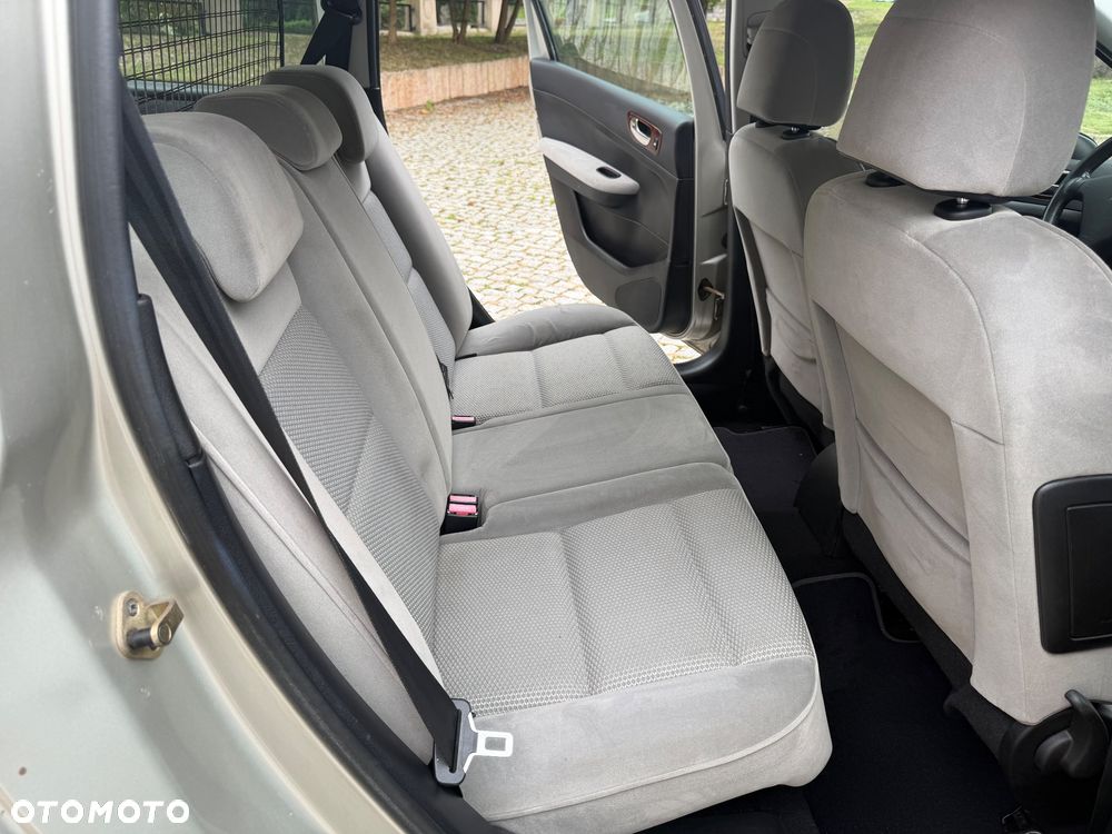 Peugeot 307 1.6 XT Premium - 19