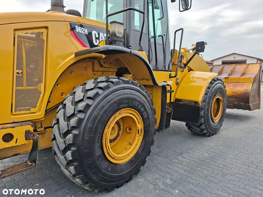 Caterpillar CAT 962H Rok 2008 - 5