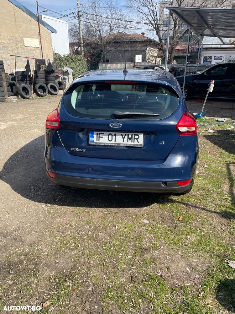Ford Focus - 1