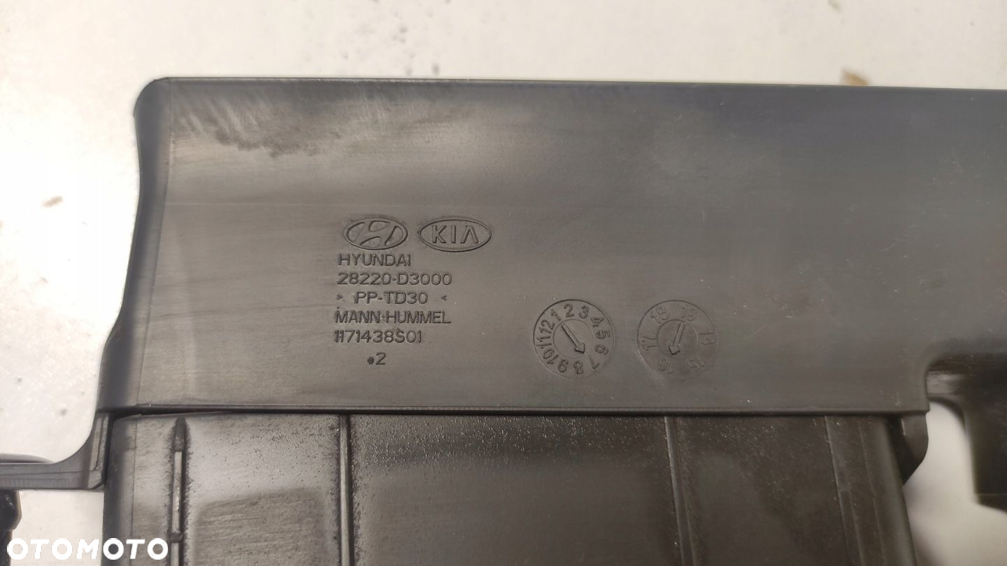 WLOT ŁAPACZ POWIETRZA KIEROWNICA POWIETRZA HYUNDAI TUCSON II 28220-D3000 - 4