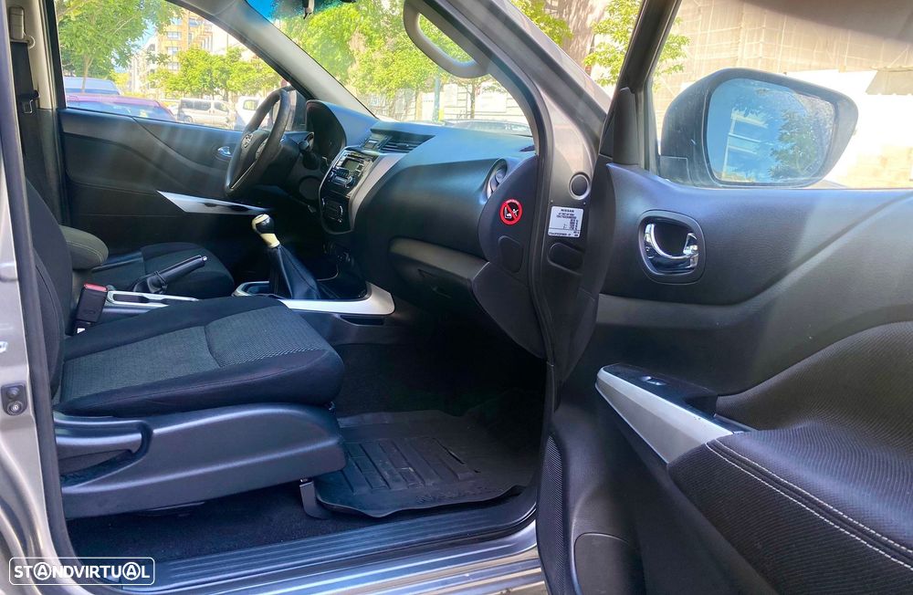 Nissan Navara 2.3 dCi CD 4WD N-Connecta - 19