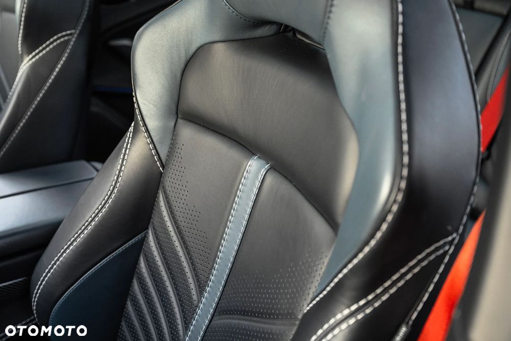 Aston Martin DBX707 - 14