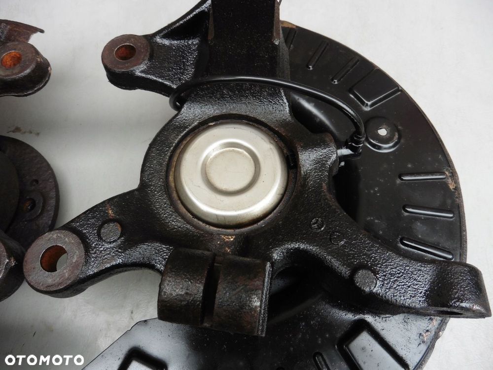 ZWROTNICA PIASTA LEWY PRZÓD MERCEDES VITO VIANO W639 - 4