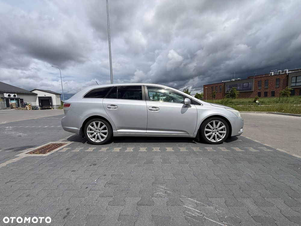 Toyota Avensis 2.0 Prestige MS - 1