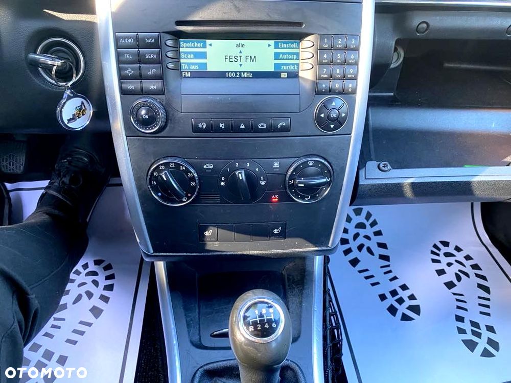 Mercedes-Benz Klasa B - 30