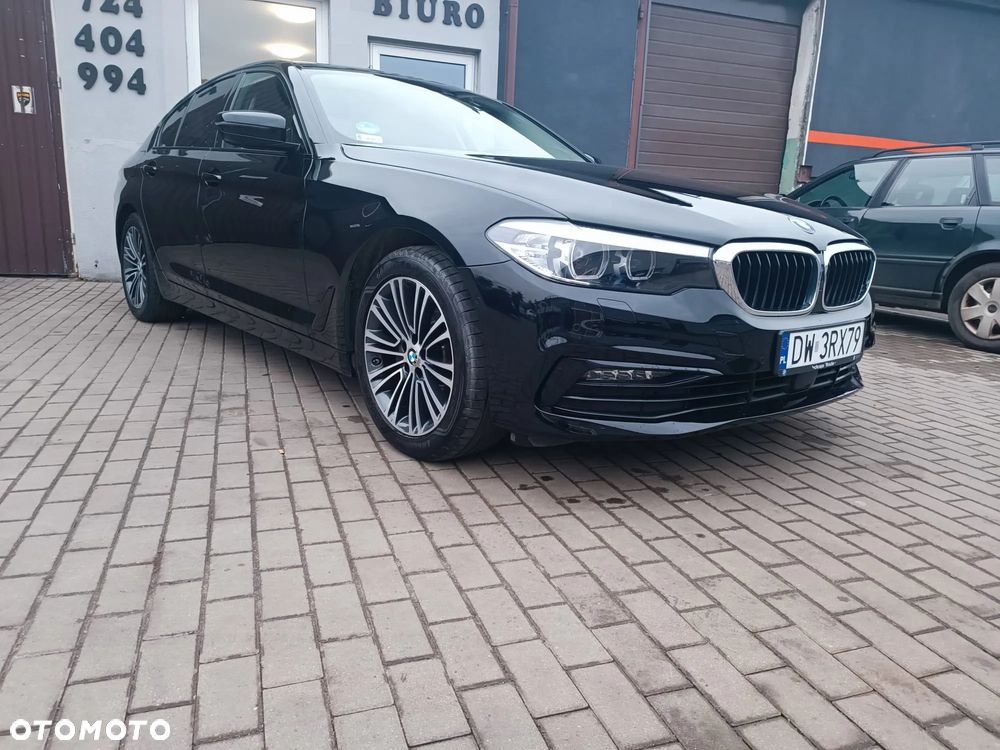 BMW Seria 5 520d Sport Line sport - 4