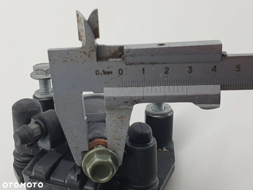 Zacisk Hamulcowy Tyl  Skuter Govecs Go - 12