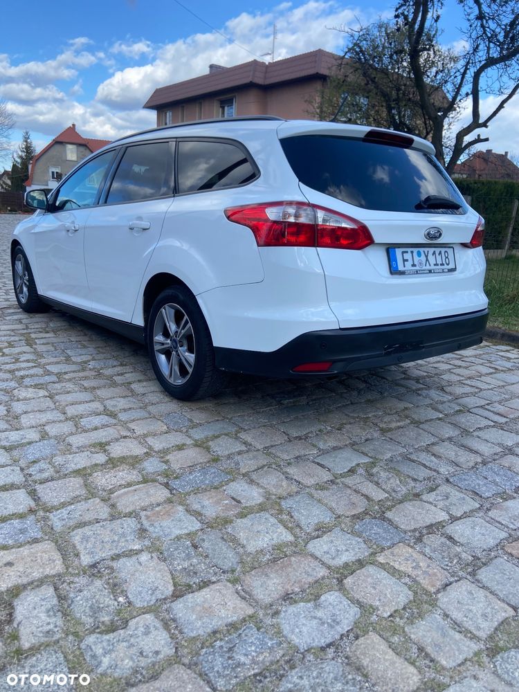 Ford Focus 1.6 TDCi DPF Trend - 9