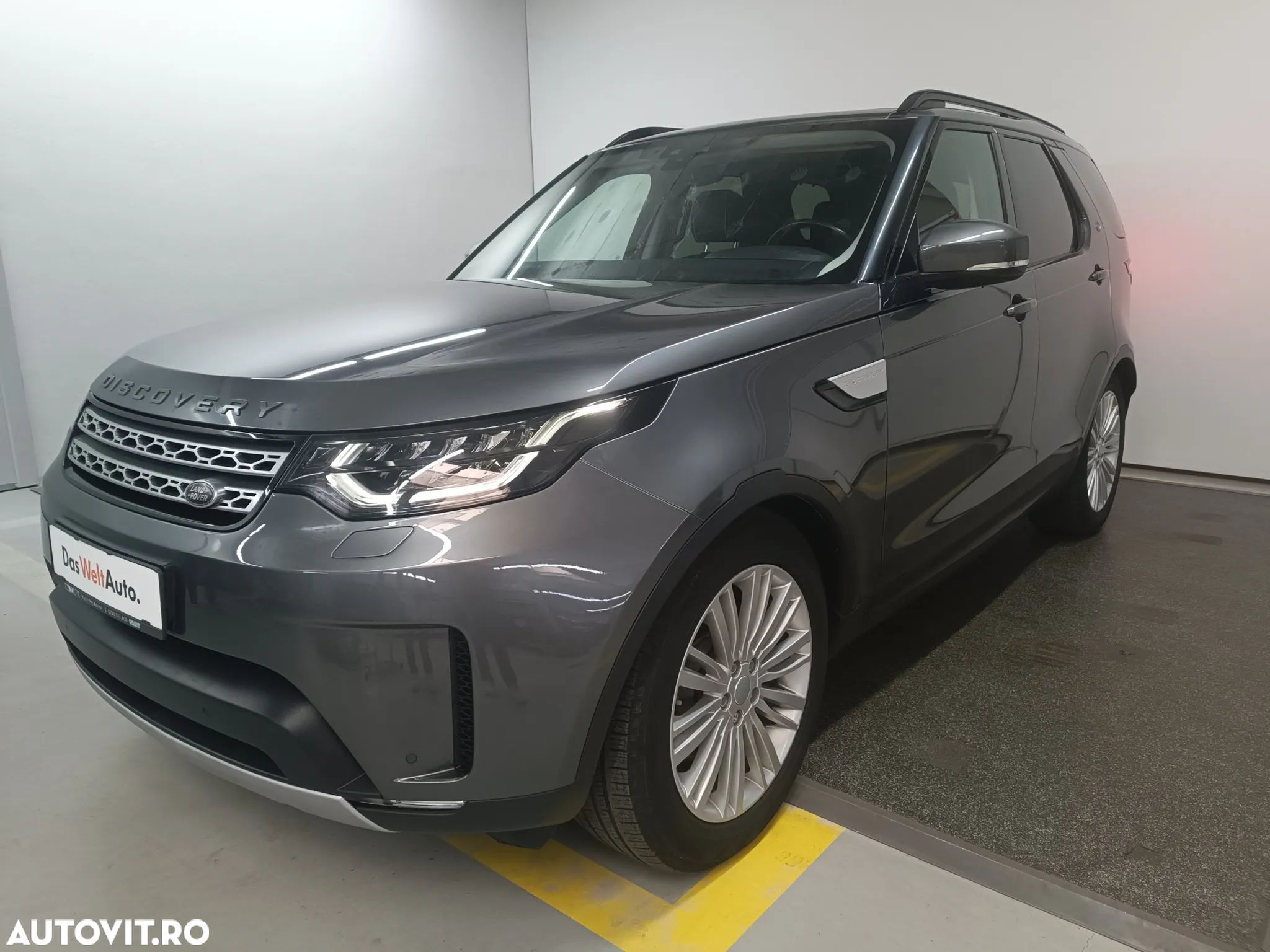 Land Rover Discovery 3.0 L TD6 HSE - 1