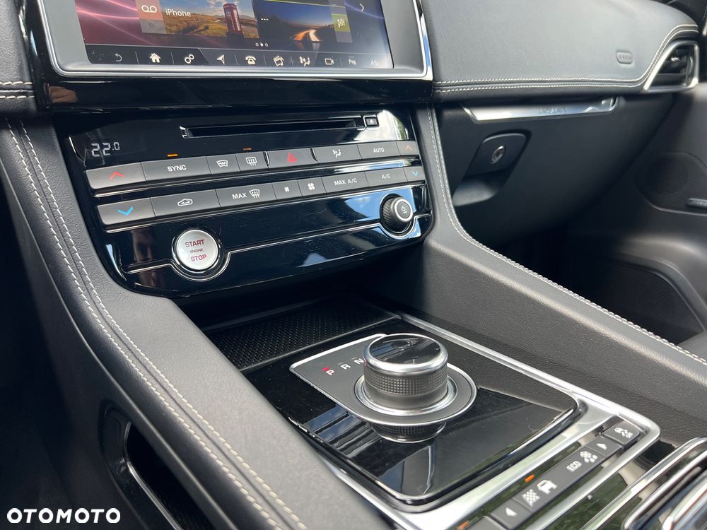Jaguar F-Pace 20d AWD R-Sport - 15