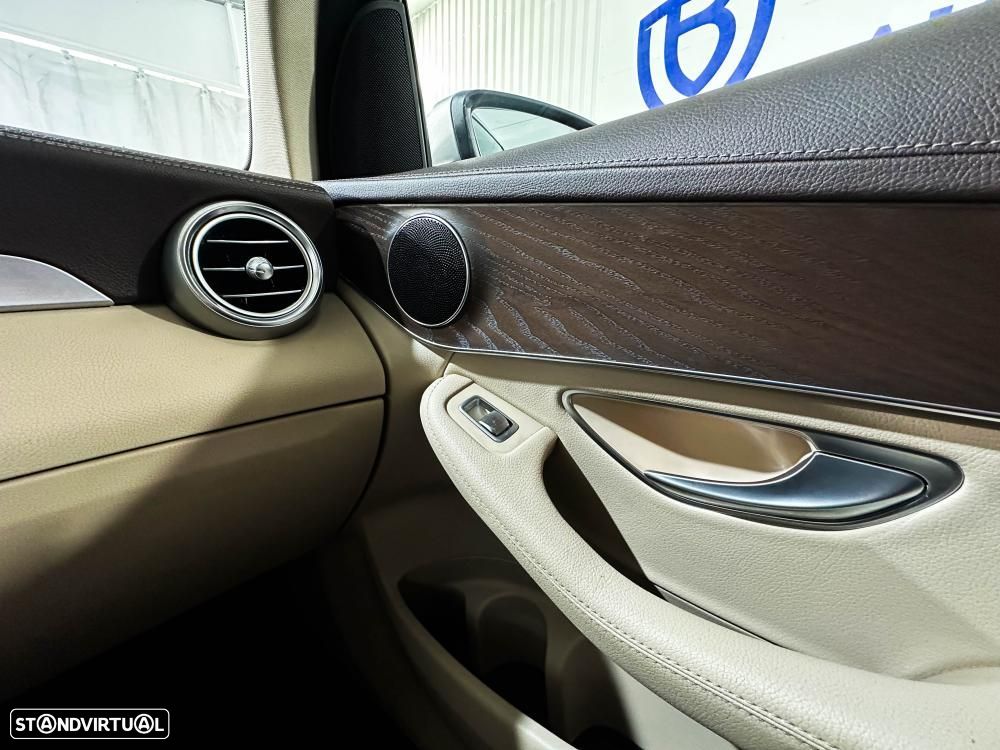 Mercedes-Benz GLC 300 de 4Matic 9G-TRONIC AMG Line - 29