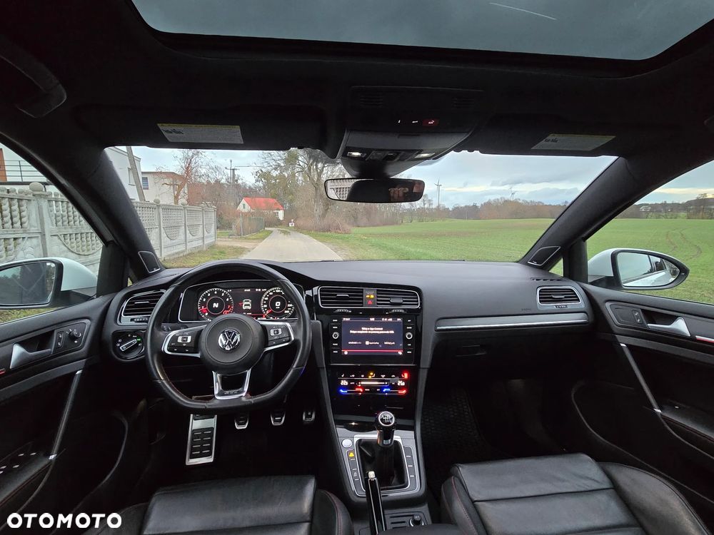 Volkswagen Golf GTI (BlueMotion Technology) Performance - 10